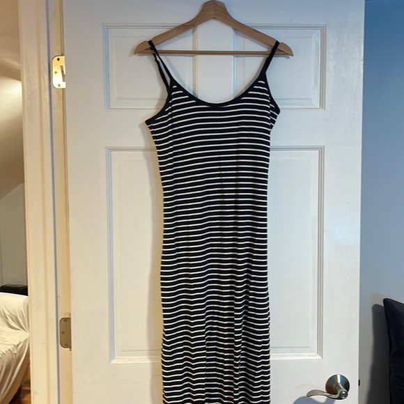 GAP Dresses & Skirts - Gap navy stripe midi bodycon dress small tall